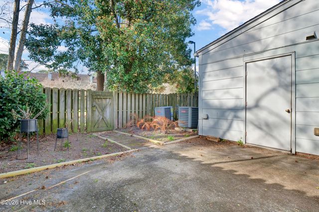 4912 Seabrook Court, Wilmington, NC 28403