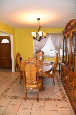 806 Waring Avenue, Bronx, NY 10467