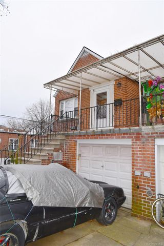 806 Waring Avenue, Bronx, NY 10467