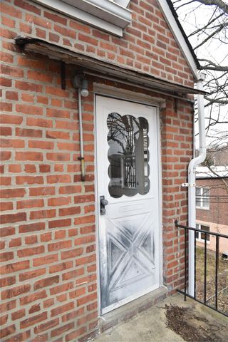 806 Waring Avenue, Bronx, NY 10467