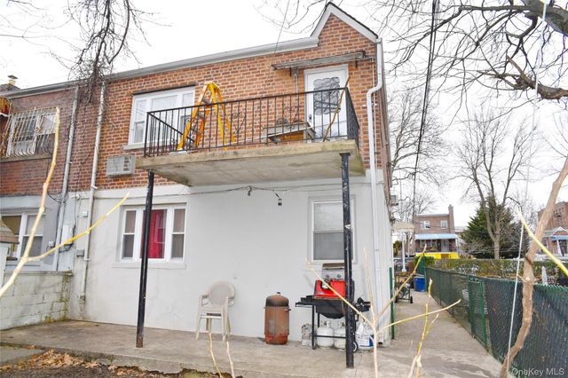 806 Waring Avenue, Bronx, NY 10467