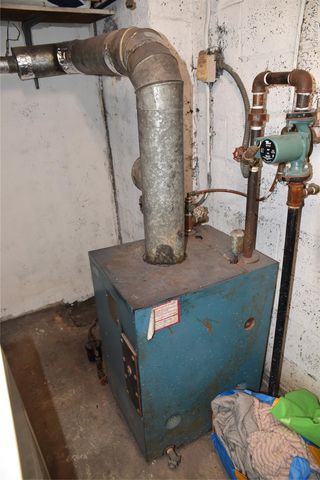 806 Waring Avenue, Bronx, NY 10467