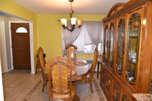 806 Waring Avenue, Bronx, NY 10467