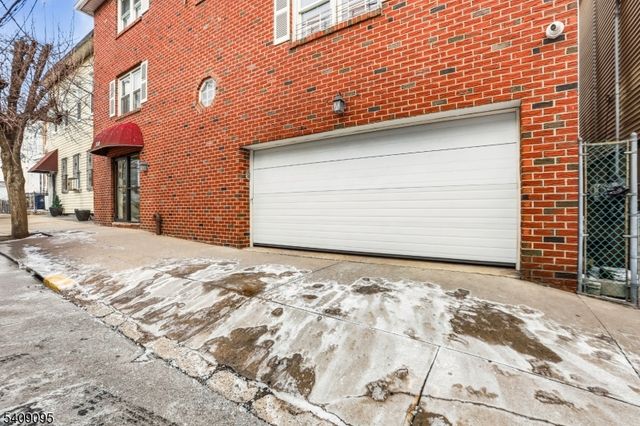 310 70Th St 1D, Guttenberg Town, NJ 07093