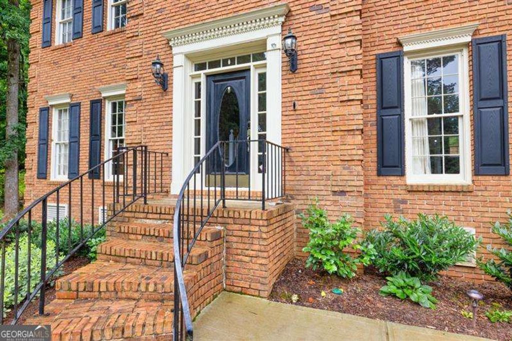 160 Clipper Bay Drive, Alpharetta, GA 30005