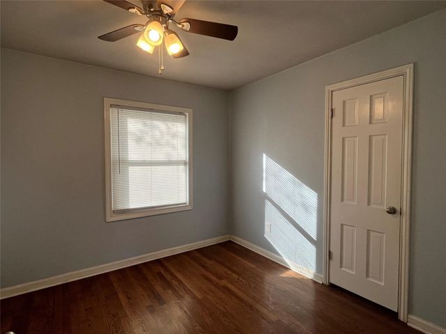 4816 Sherwood Drive, River Oaks, TX 76114