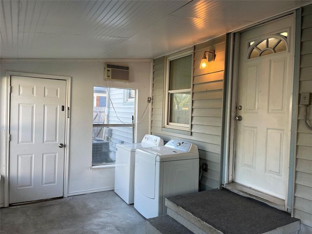 4816 Sherwood Drive, River Oaks, TX 76114