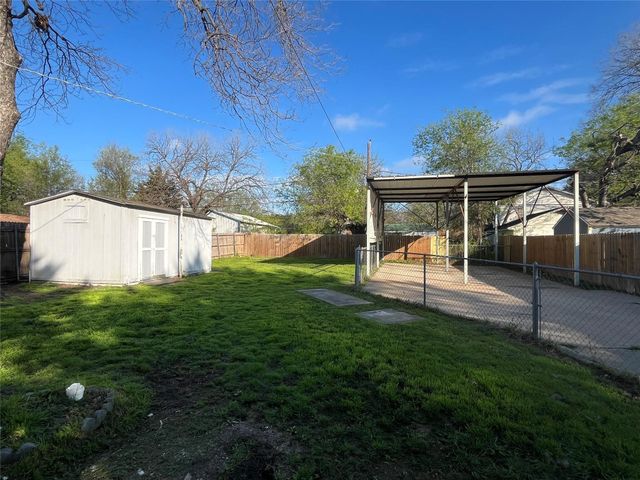 4816 Sherwood Drive, River Oaks, TX 76114