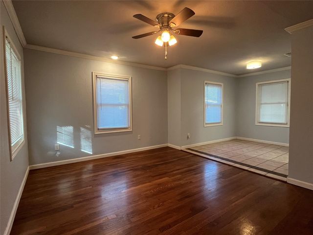 4816 Sherwood Drive, River Oaks, TX 76114