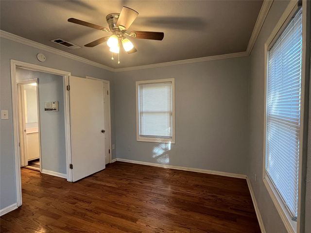 4816 Sherwood Drive, River Oaks, TX 76114