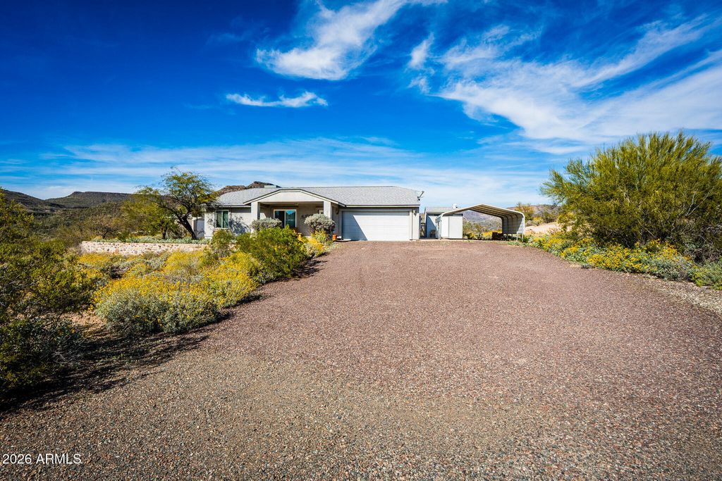 Image 1 of property listing at 20880 E TARA SPRINGS Road, Black Canyon City, AZ 85324