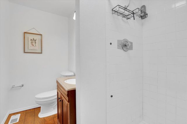 6817 N Standard St, Spokane, WA 99208