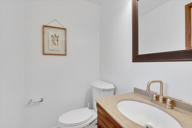 6817 N Standard St, Spokane, WA 99208