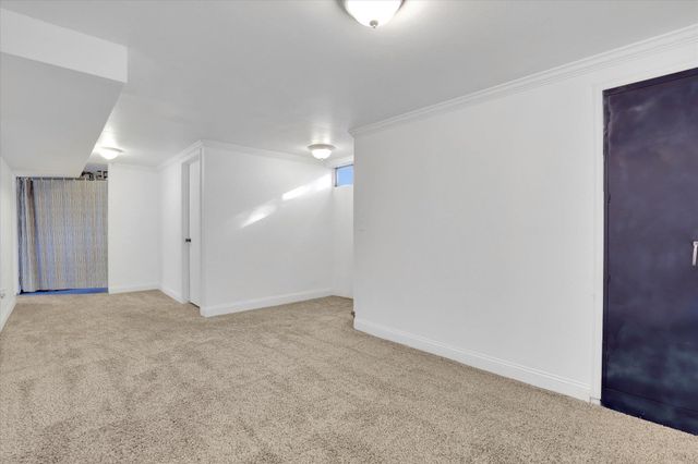 6817 N Standard St, Spokane, WA 99208