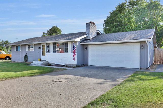 6817 N Standard St, Spokane, WA 99208