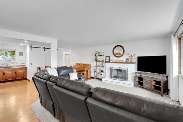 6817 N Standard St, Spokane, WA 99208