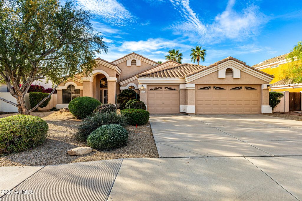 141 W BAYLOR Lane, Gilbert, AZ 85233