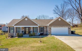 505 W NORTH ST, Woodstock, VA 22664