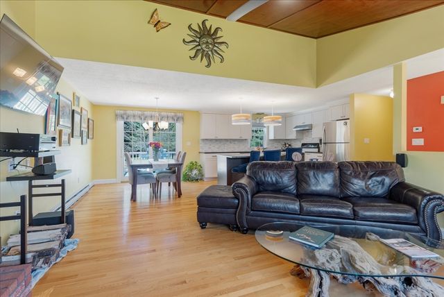 138 Benjamin Rd, Shirley, MA 01464