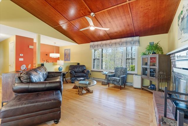 138 Benjamin Rd, Shirley, MA 01464