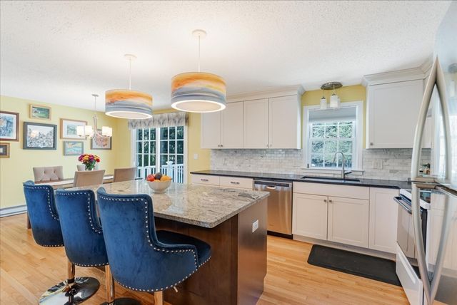 138 Benjamin Rd, Shirley, MA 01464