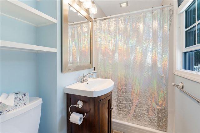 138 Benjamin Rd, Shirley, MA 01464