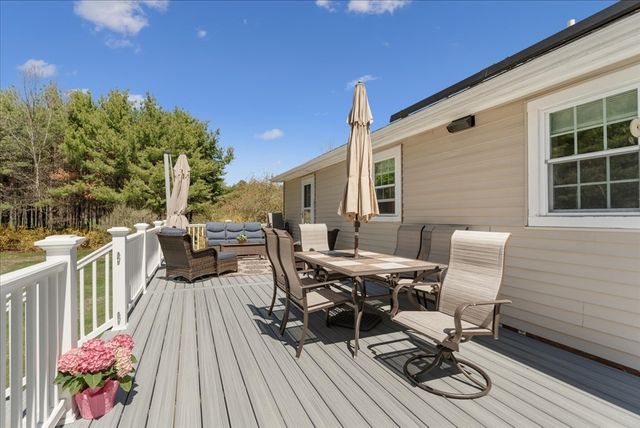 138 Benjamin Rd, Shirley, MA 01464