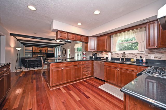 6205 Hickory Ridge Drive, Miami Twp, OH 45140