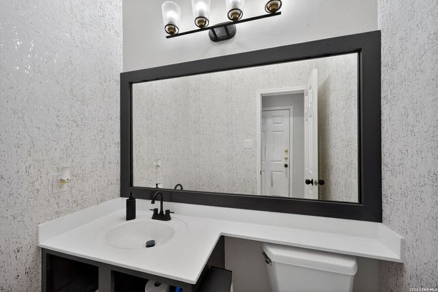 1822 Kingsbridge, San Antonio, TX 78253