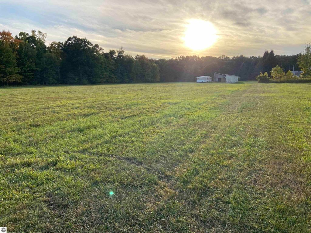 Image 19 of property listing at 311 S Castor Road, Shepherd, MI 48883