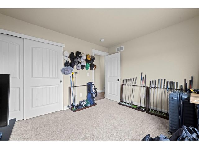 5545 Drake Way, Longmont, CO 80504