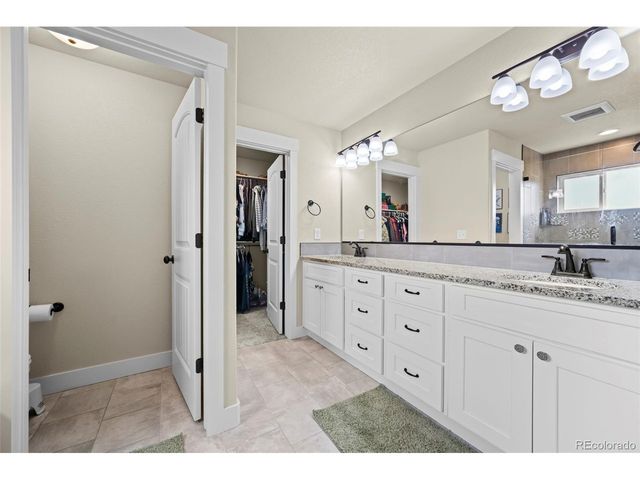 5545 Drake Way, Longmont, CO 80504