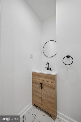 5539 PINE ST, Philadelphia, PA 19143