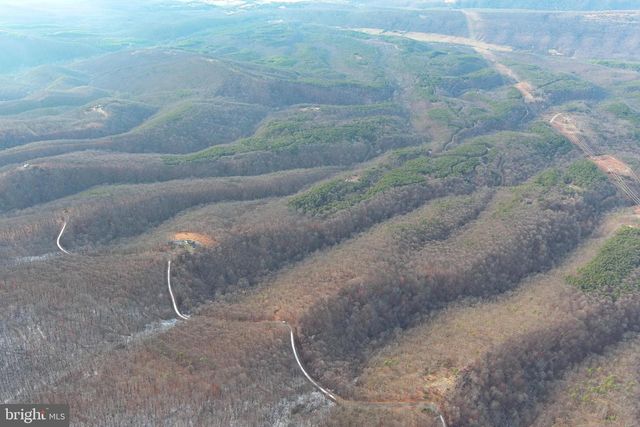 343 ASHTON WOODS, Moorefield, WV 26836