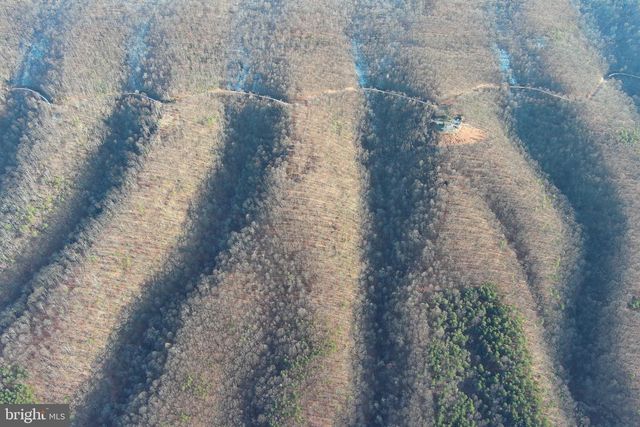 343 ASHTON WOODS, Moorefield, WV 26836