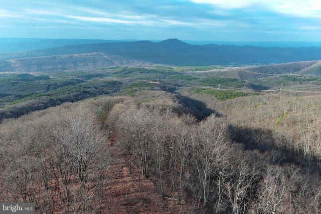 343 ASHTON WOODS, Moorefield, WV 26836