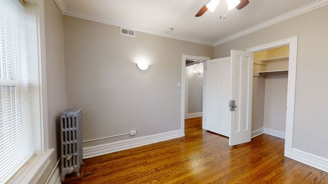 309 W Harrison Street 3E, Oak Park, IL 60304
