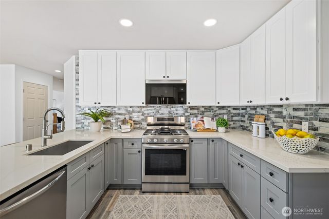 326 Lynnwood Avenue SE, Renton, WA 98056