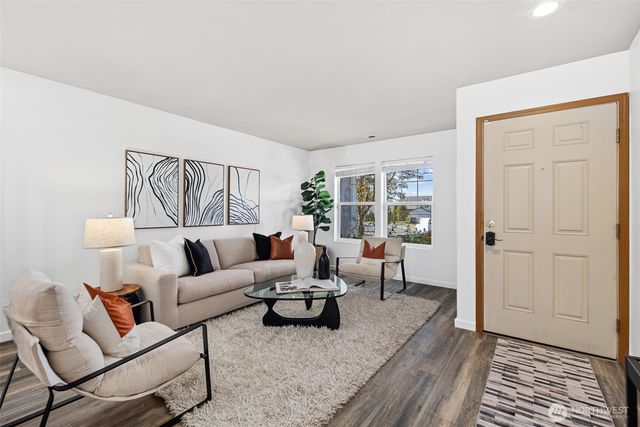 326 Lynnwood Avenue SE, Renton, WA 98056