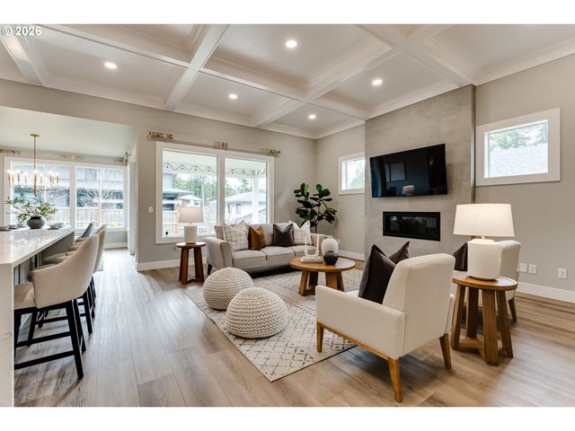 2082 GOLFVIEW Ct, Eugene, OR 97403