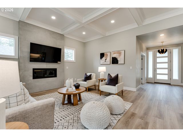 2082 GOLFVIEW Ct, Eugene, OR 97403