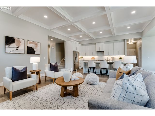 2082 GOLFVIEW Ct, Eugene, OR 97403