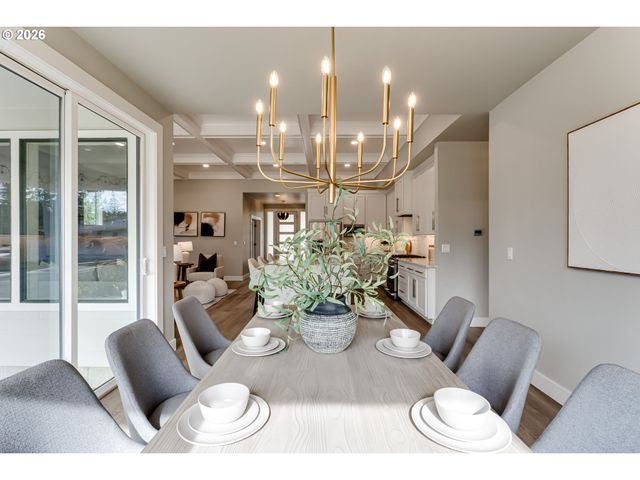 2082 GOLFVIEW Ct, Eugene, OR 97403