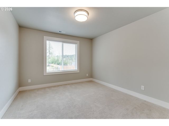 2082 GOLFVIEW Ct, Eugene, OR 97403