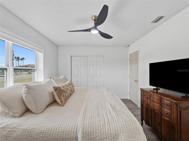 520 BAYWOOD DRIVE S, Dunedin, FL 34698