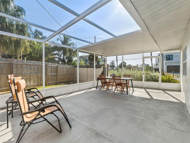 520 BAYWOOD DRIVE S, Dunedin, FL 34698