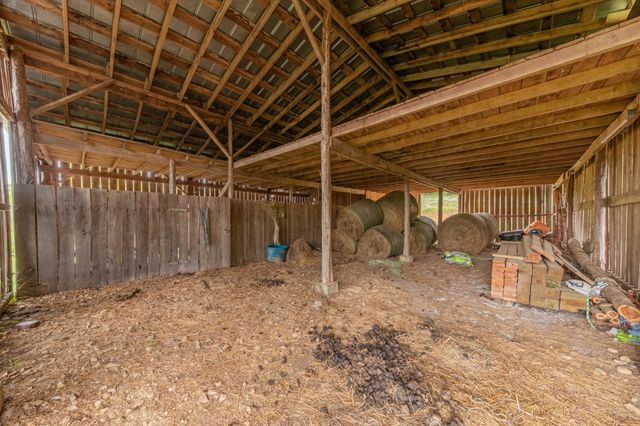 4187 Booker Farm Rd, Hampshire, TN 38461