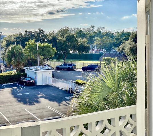 13105 Ixora Ct 302, North Miami, FL 33181