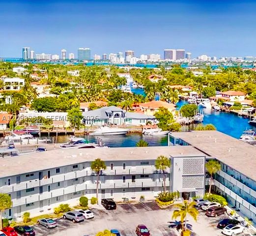 13105 Ixora Ct 302, North Miami, FL 33181