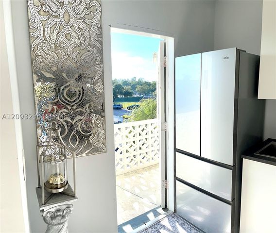 13105 Ixora Ct 302, North Miami, FL 33181